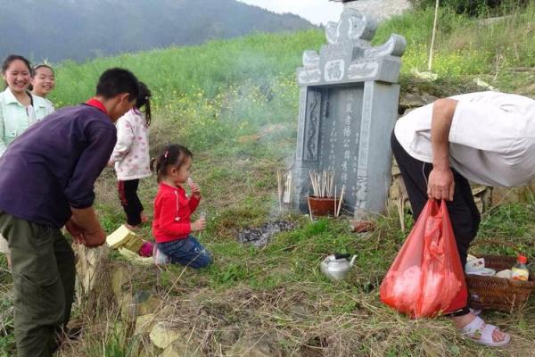 2023年闰2月上坟什么时间最好 适宜扫墓的时间 2023年闰2月上坟什么时间最好 适宜扫墓的时间