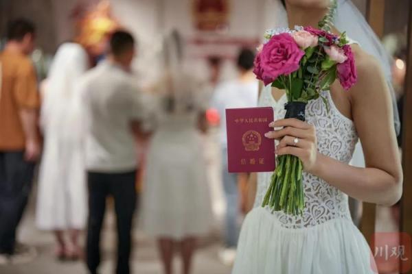 2021年4月份领结婚证 2021年4月份领结婚证